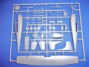 Cessna U-17B „Asian users“ - Kovozavody Prostejov KPM0495 skala 1/72