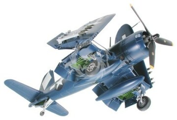 Model plastikowy Vought F4U-1D Corsair w/