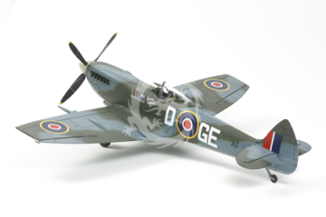 Supermarine Spitfire Mk.XVIe Tamiya 60321 1/32