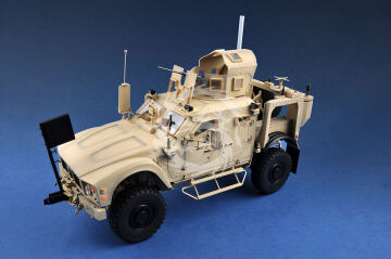 US M1240 M-ATV MRAP Trumpeter 07413 skala 1/72 