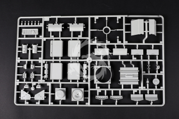 NA ZAMÓWIENIE - German Sd.Kfz 173 Jagdpanther Late Version Trumpeter 00935 skala 1:16