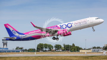 Airbus A321 - Wizzair (100th Airbus for Wizzair) HA-LTD - decal BOA 44111