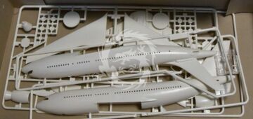 Model plastikowy Airbus A310 Lufthansa Revell 4224 skala 1/144