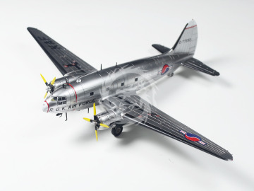 C-46D Commando Twin Engine Cargo Aircraft - Wolfpack WP14003 skala 1/144