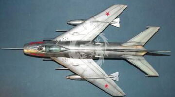 MiG-19 S Farmer C Trumpeter 02803 skala 1/48