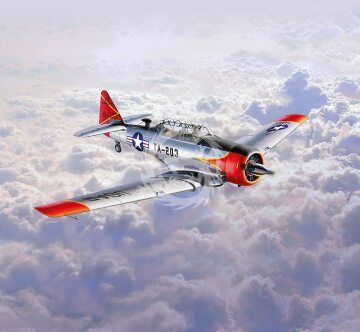 T-6 G Texan Multi Colour Revell 03924 1/72