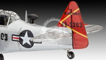 T-6 G Texan Multi Colour Revell 03924 1/72