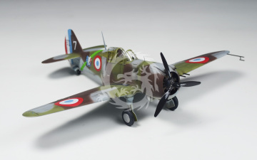 Curtiss Hawk 75C French Air Force (Premium Edition Kit) - Wolfpack WP14815 skala 1/48