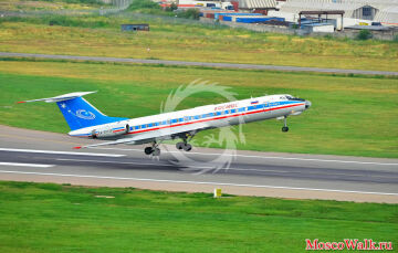 Tupolev Tu-134A-3 KOSMOS - Revaro RG-А087 1/144