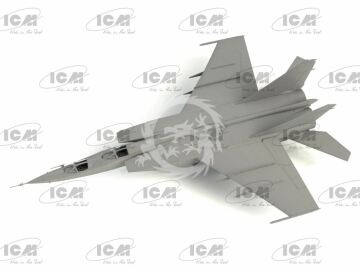 MiG-25PU ICM 72178 skala 1/72