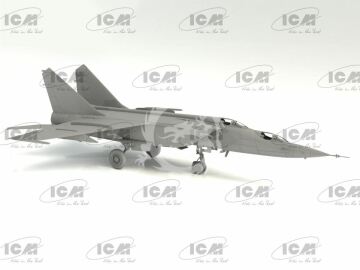 MiG-25PU ICM 72178 skala 1/72