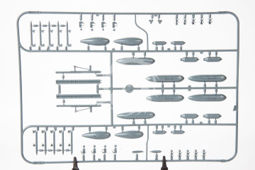 Model plastikowy Red Tails & Co. Dual Combo. Limited Edition Eduard 11159 skala 1/48