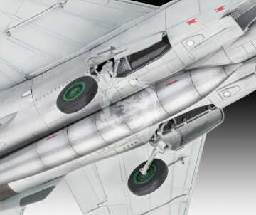 MiG-25 RBT Foxbat B Revell 03931 skala 1/48