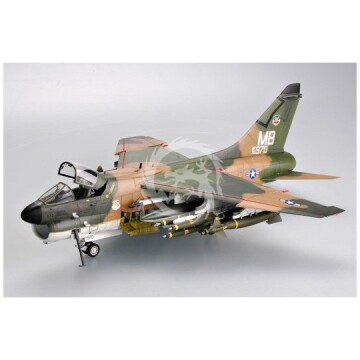 USAF A-7D Corsair II Trumpeter 02245 skala 1/32