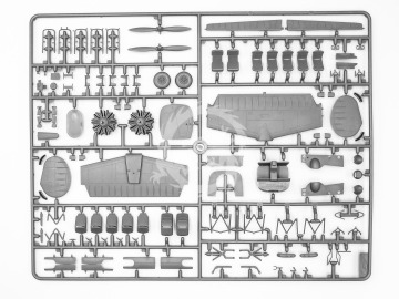 Model plastikowy Beechcraft C18S ICM 48185 skala 1/48