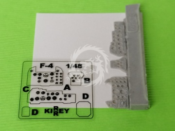 Zestaw dodatków F-4 ? Phantom cockpit set (Zoukei Mura kit) with front wheel bay KIRREY KR017 1/48