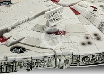 Model plastikowy The Force Awakens Millennium Falcon Revell 06694 skala 1/72