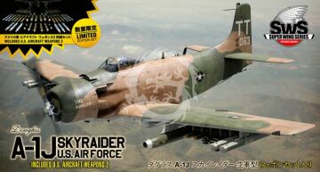 PROMOCJA - A-1J Skyraider U.S.AIR FORCE + zestaw WEAPONS 2 - Zoukei-Mura SWS16 600skala 1/32