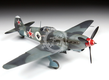 Yak-9-T With Cannon Zvezda 4831 skala 1/48