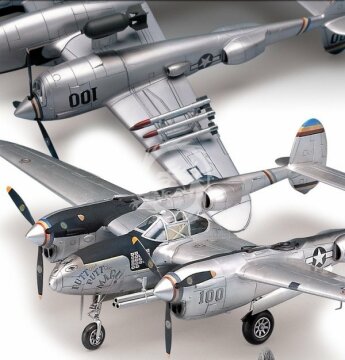 P-38 P-38J Droopsnoot, P-38L, F-5E Academy 12282 1/48