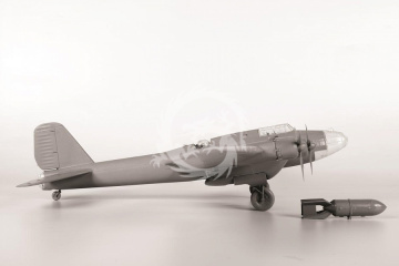 Model plastikowy Petlyakov Pe-8 ON 