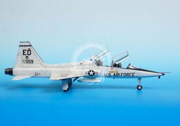 Model plastikowy T-38A Talon 'USAF', Wolfpack WP10001 skala 1/48